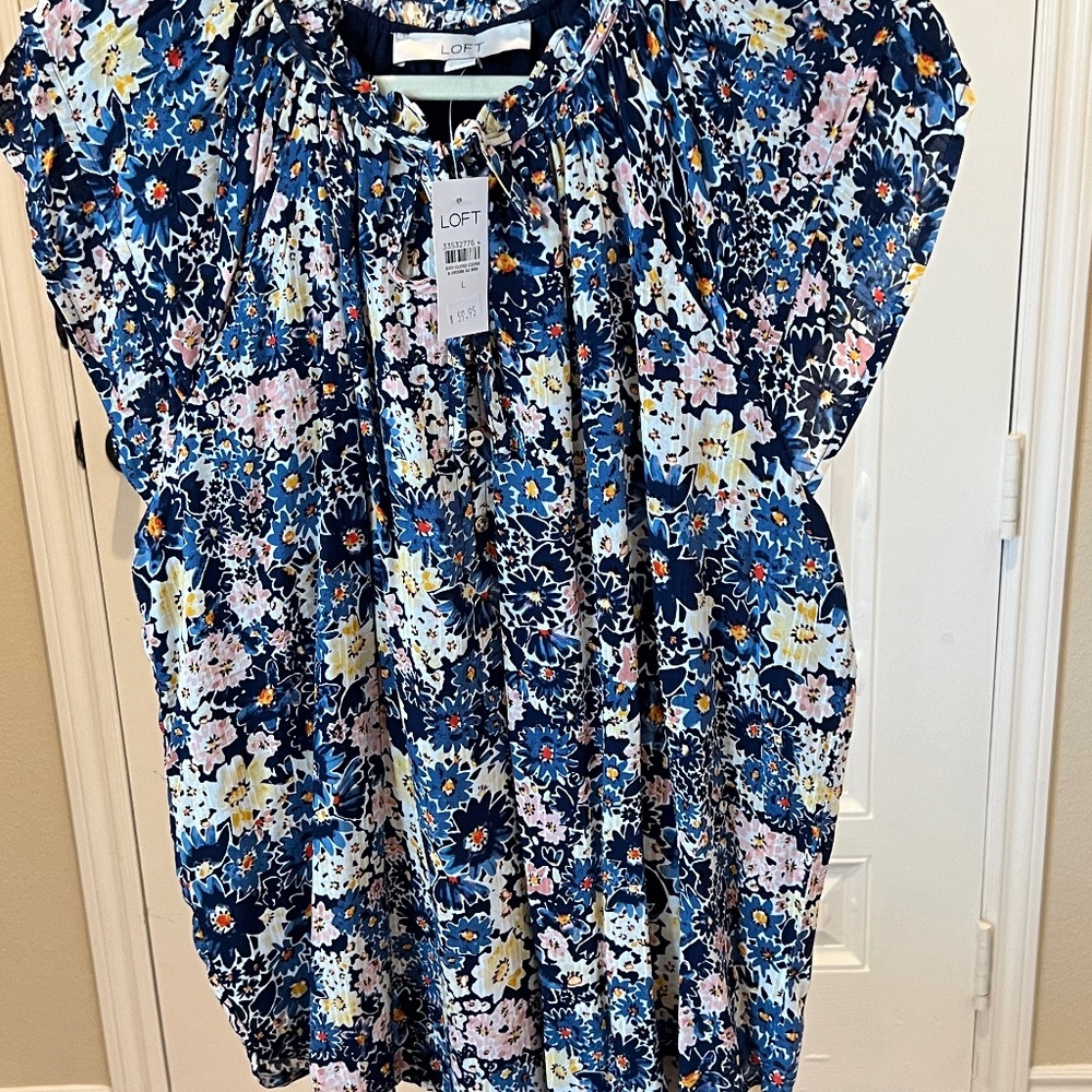 Ann Taylor LOFT Women's Top, Size L, Floral, cap sleeves